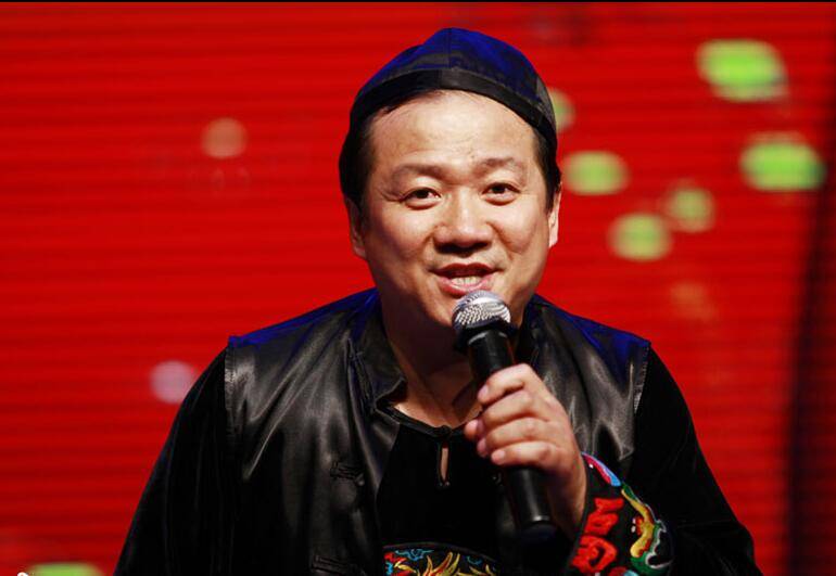 赵本山指定的接班人,却被告上法庭索赔45万,"谢广坤"如今怎样_唐鉴军