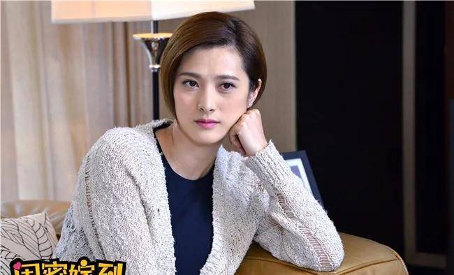 靳东初恋女友隋俊波一生三段感情结婚八年老公身份至今是谜