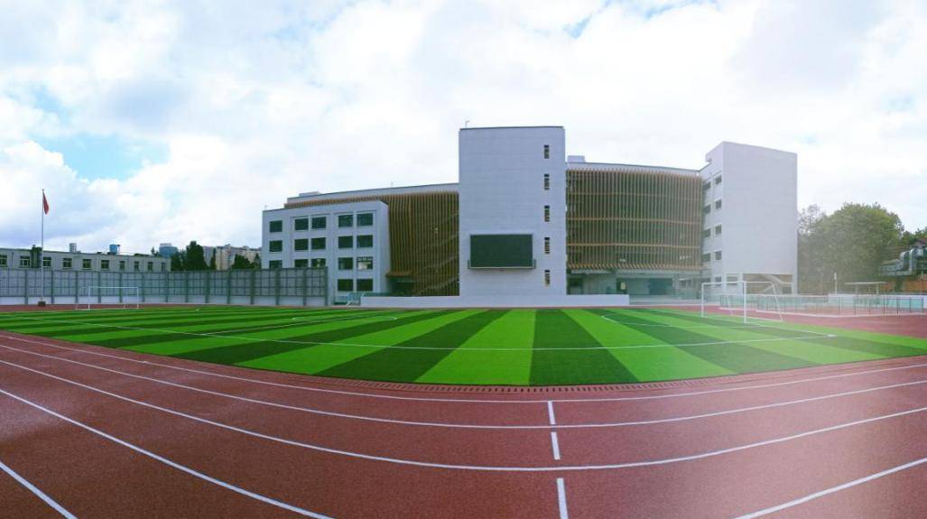 莲华小学新校区实景 风雨操场