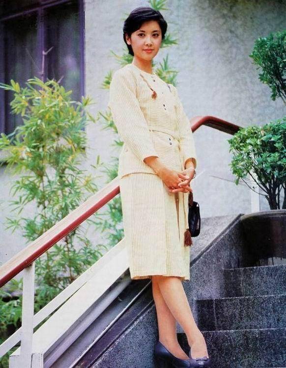 80年代女神朱琳:澄清多年谣言 嫁个普通老公也是幸福的!