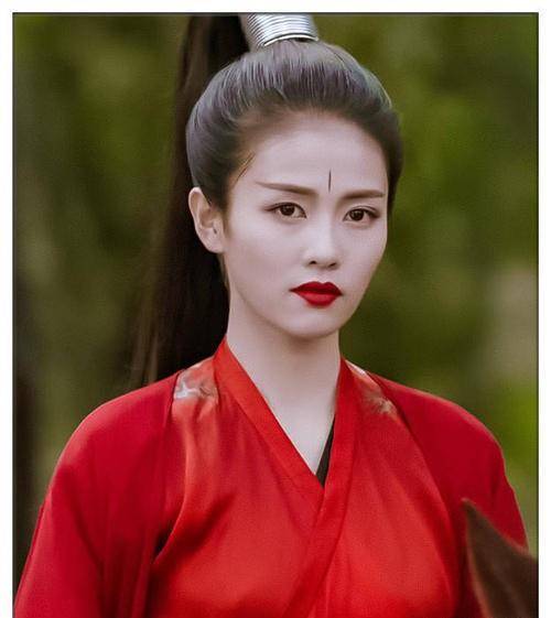 任敏《玉骨遥》中一袭红衣甜美,15位经典红衣美女,谁更胜一筹?
