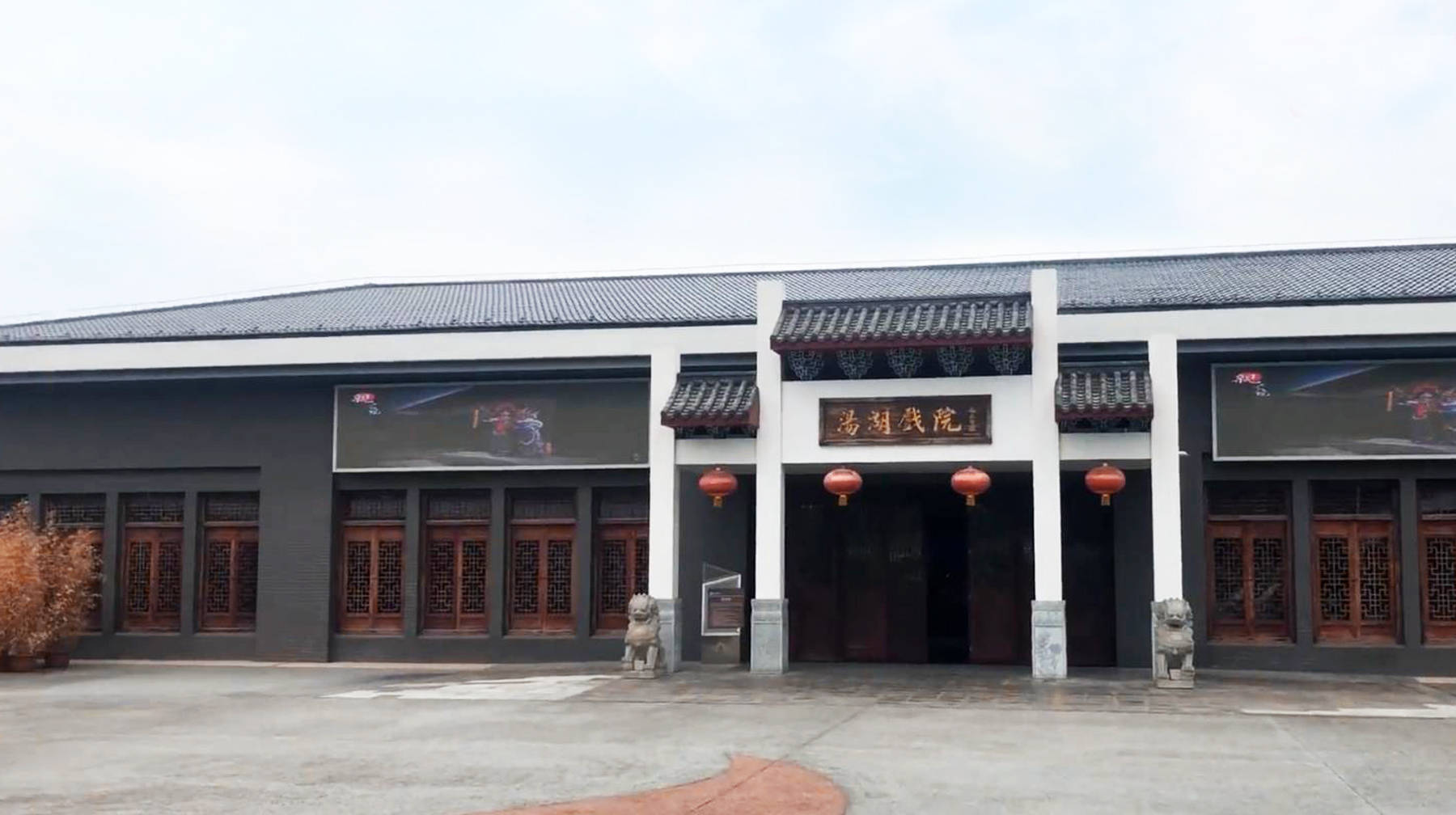古韵古香的建筑传统文化的舞台都在武汉蔡甸这座汤湖戏院里