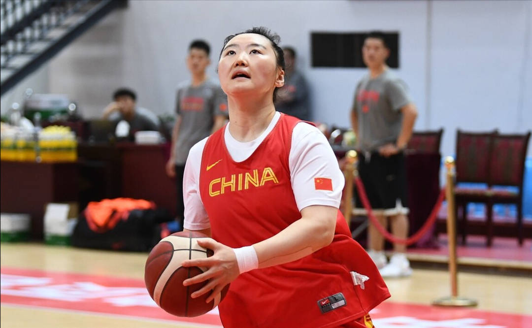 里面包夹为什么关键时刻信任杨衡瑜?