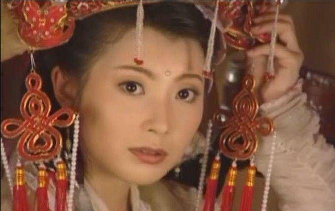 排名七:张棪琰不生疏吧,她便是《武林外史》剧中饰演大众都喜爱花见