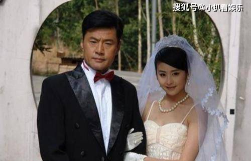 63岁的于荣光离婚,被冻结存款,让不少人唏嘘_王玉苓_夫妻_协议书