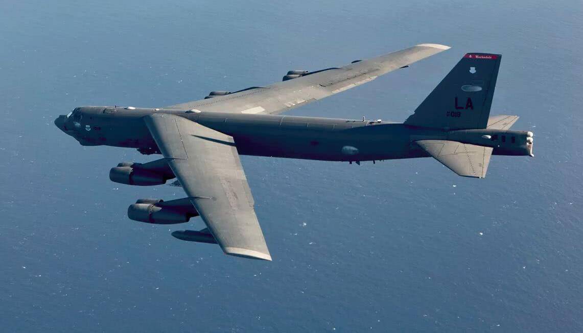 b52h可以用百年,为何b1b不行?_轰炸机_客机_服役