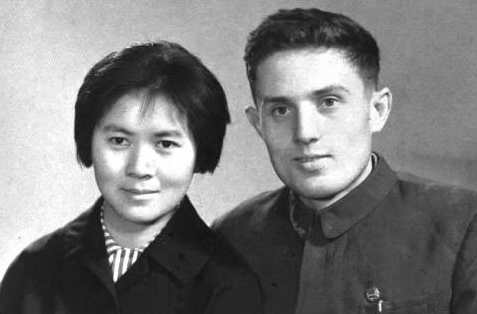 83年前中国夫妇收养外国弃婴,多年后扎根新疆,成顶级地质学家_李忆祖