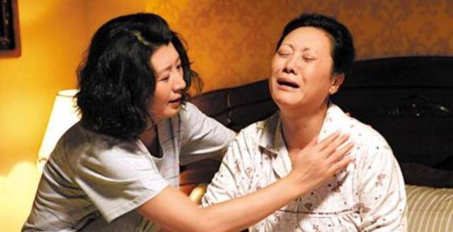 原创王丽云与车晓彤离婚21年和前婆婆亲如母女把前夫当亲人
