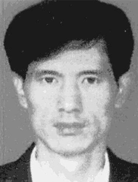 辽宁第一悍匪:为抓捕他,曾出动7辆坦克,4辆装甲车,11门榴弹炮_凌国梁