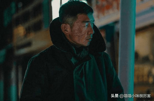 在最近景田和许魏洲主演的《流光之城》中,邢佳栋也出演了重要角色.