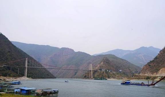 航拍"高峡飞虹"云县澜沧江大桥_临沧_长湖_漫湾