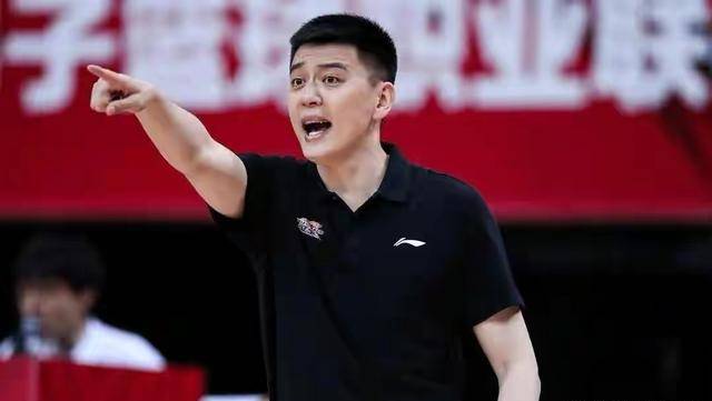 cba主帅尽显其能,盘点最有"德艺双馨"范儿的6大主帅_杨鸣_辽宁队_球员