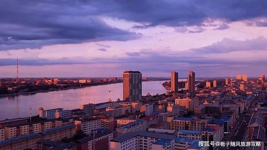 第九名 双鸭山市 516 亿双鸭山市地处中国东北地区,北临辽阔的三江