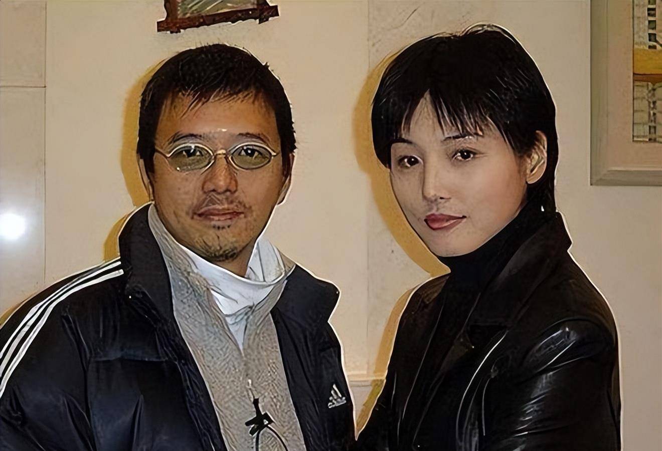 只有张延自己才知道,主持人不过是一份工作,跟真实的性格没有关系.