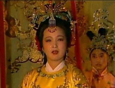 就会不禁联想到秦可卿那次以北静王为首,纠集了四王六公的超规格葬礼