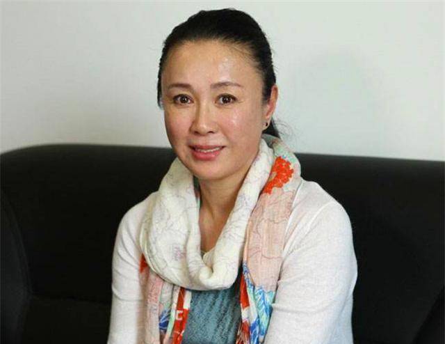 03傅艺伟的第一任丈夫,是演员杨晓丹,两人因此生情