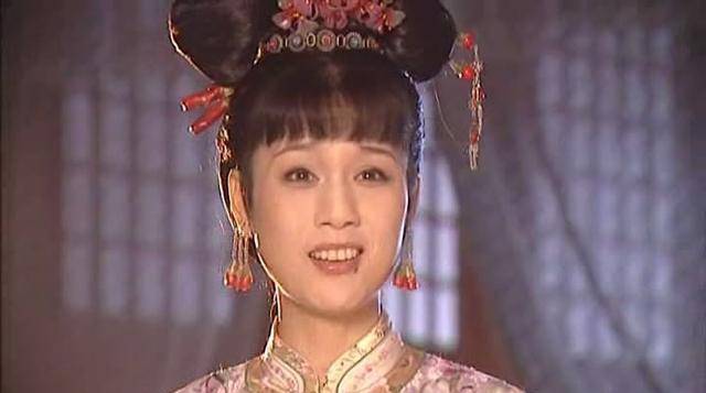 《康熙王朝》容妃,因一颗"美人痣"走红,与名导在一
