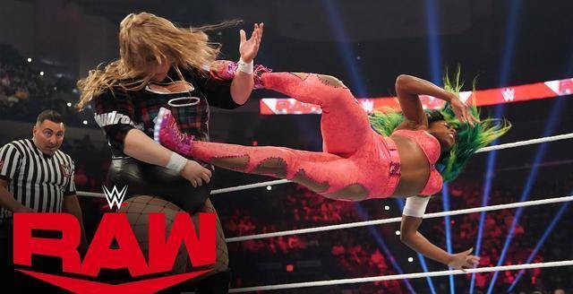原创wwe全面删除罢赛姐妹所有内容内奥米清空推文莎夏现身音乐会
