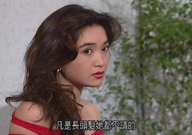 52岁温碧霞推出写真集,下衣失踪秀修长美腿尽显少女味_海潮_经典_角色