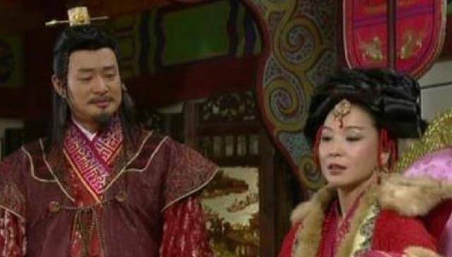 萧绰并非"傻白甜,二姐才命苦_萧思温_王位_萧夷