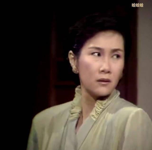 这位是老牌明星姜大卫的妻子李琳琳,在剧中饰演齐浩南的妈妈,齐乔正的