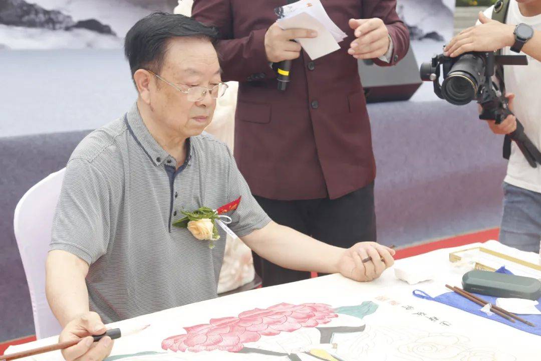 禅意大足石韵悠长丨大足区政协委员传承文化活动在大足宝顶山成功举行
