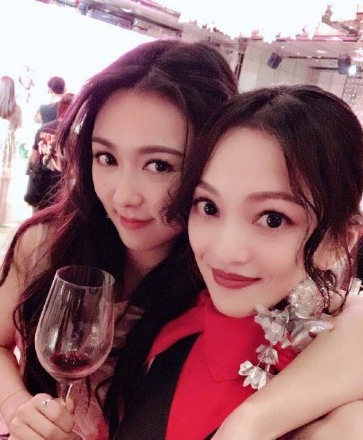 原创张韶涵晒阿娇婚礼细节照陈妍希杨丞琳悉数到场连任达华都来了