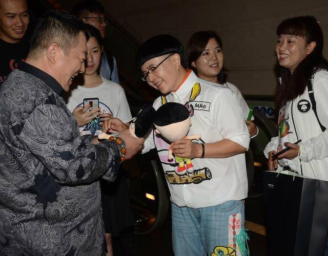 原创大风车重聚鞠萍姐姐发福62岁董浩叔叔和52岁金龟子堪称冻龄