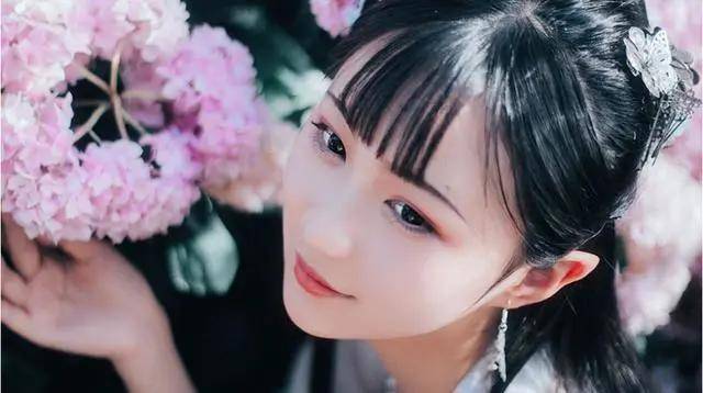 原创像妖精一样迷人的星座女个个妩媚动人让男人毫无招架之力