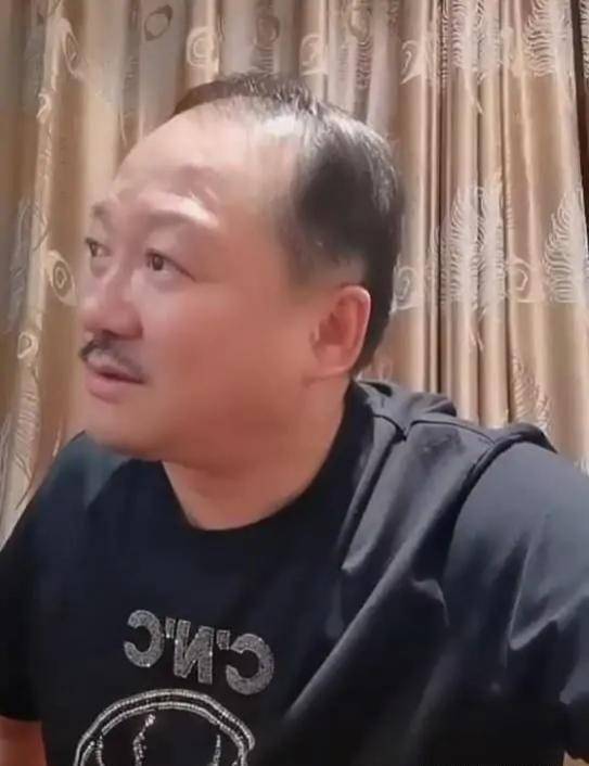 不仅是明星,网友的管理也得跟上,拿谢大脚开玩笑
