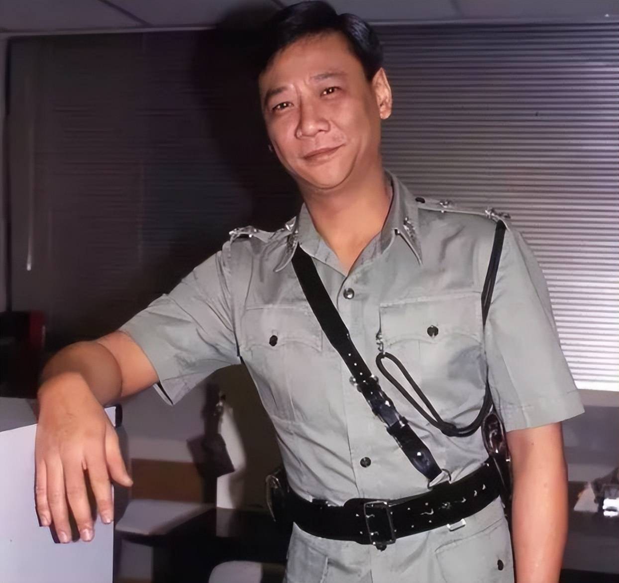 给"演反派最好的10位港片演员"排个名:万梓良仅第5,吴镇宇第4_龙方