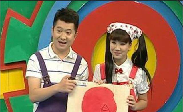 红果果绿泡泡产女少儿主持人的真爱箴言情侣要明白