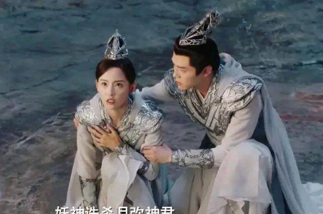 六万年前灭世血阵中,芜浣杀月弥嫁祸天启,后来天启被白玦斩杀,上古