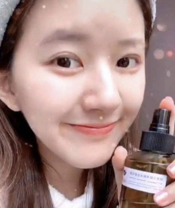 原创圆脸女神赵露思又一杀青古装剧网友太美太期待