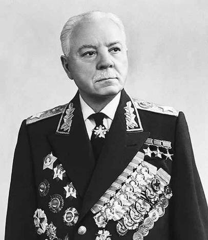 但赫鲁晓夫十分坚持,力排众议,甚至都不理苏联开国元帅伏罗希洛夫的