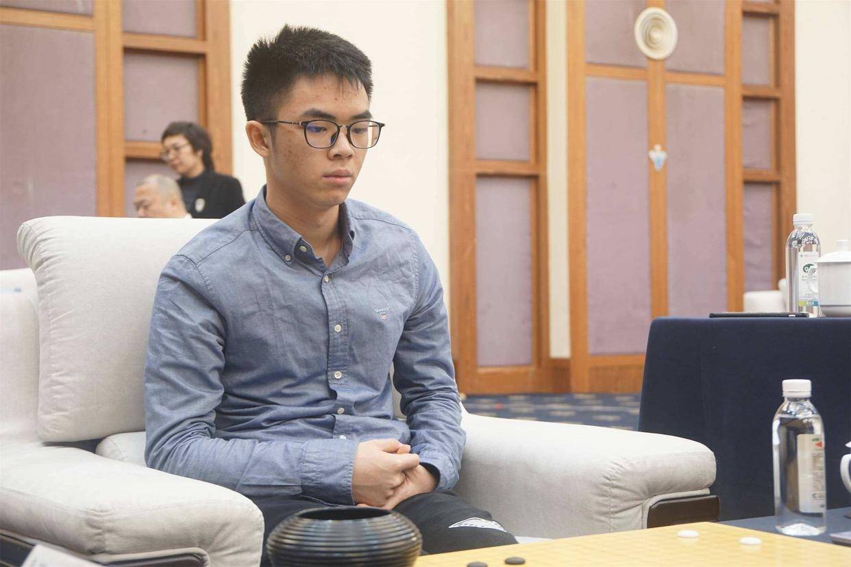韩第一人申真谞九段,今年惨败中国5位大将,是谁呢?_比赛_决赛_对局
