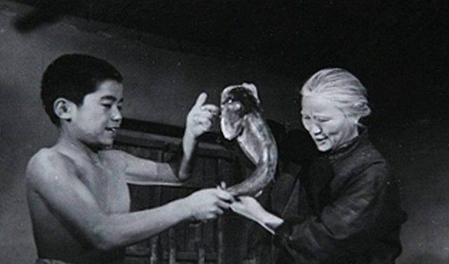 原创
童年回忆——《小兵张嘎》里嘎子的原型是谁,你知道吗?2 原创
童年回忆——《小兵张嘎》里嘎子的原型是谁,你知道吗?2