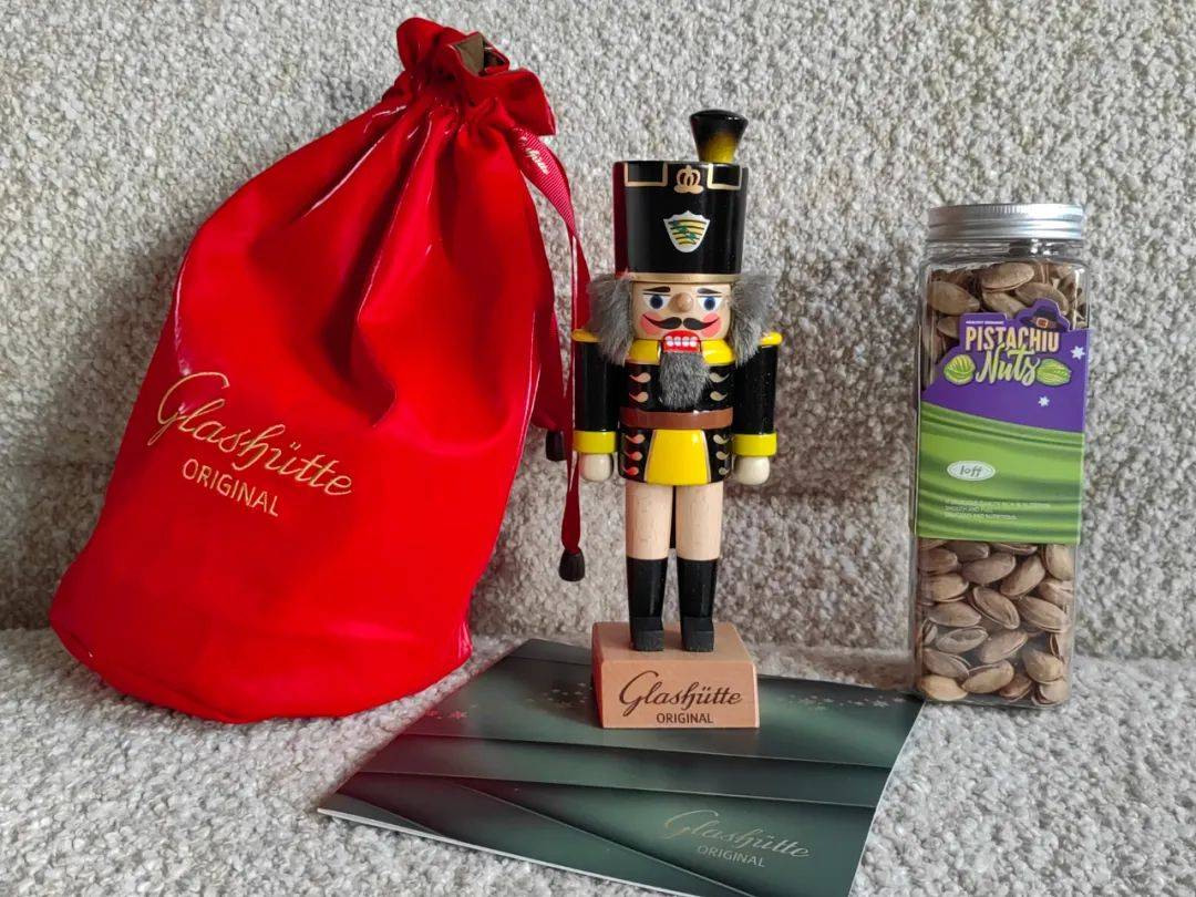 80��ʥ�����￪�䣬�µ�һ�걻����ů�Ͱ���!