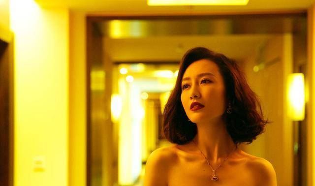 米乐M6 M6米乐王鸥晒健身照年近四十身材犹如少女自律的人生可以有多精彩？(图2)