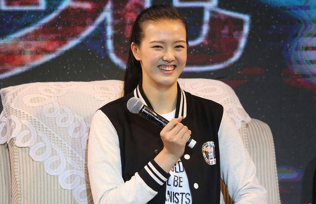 世联赛第二局中国女排25-战胜加拿大女排！球迷：张常宁表示不变