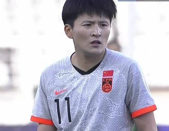 硬气2-1！中国女足队长疑抹泪，出线稳了：主场0-1输球也进奥运会