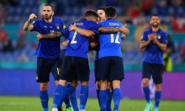 首个16强出炉！欧洲杯A组积分榜：两场6球，意大利2连胜提早出线
