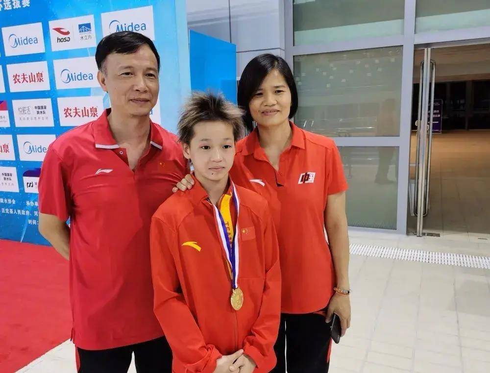 湛江降生全国跳水冠军！13岁小将成冲击奥运会最强“后浪”
