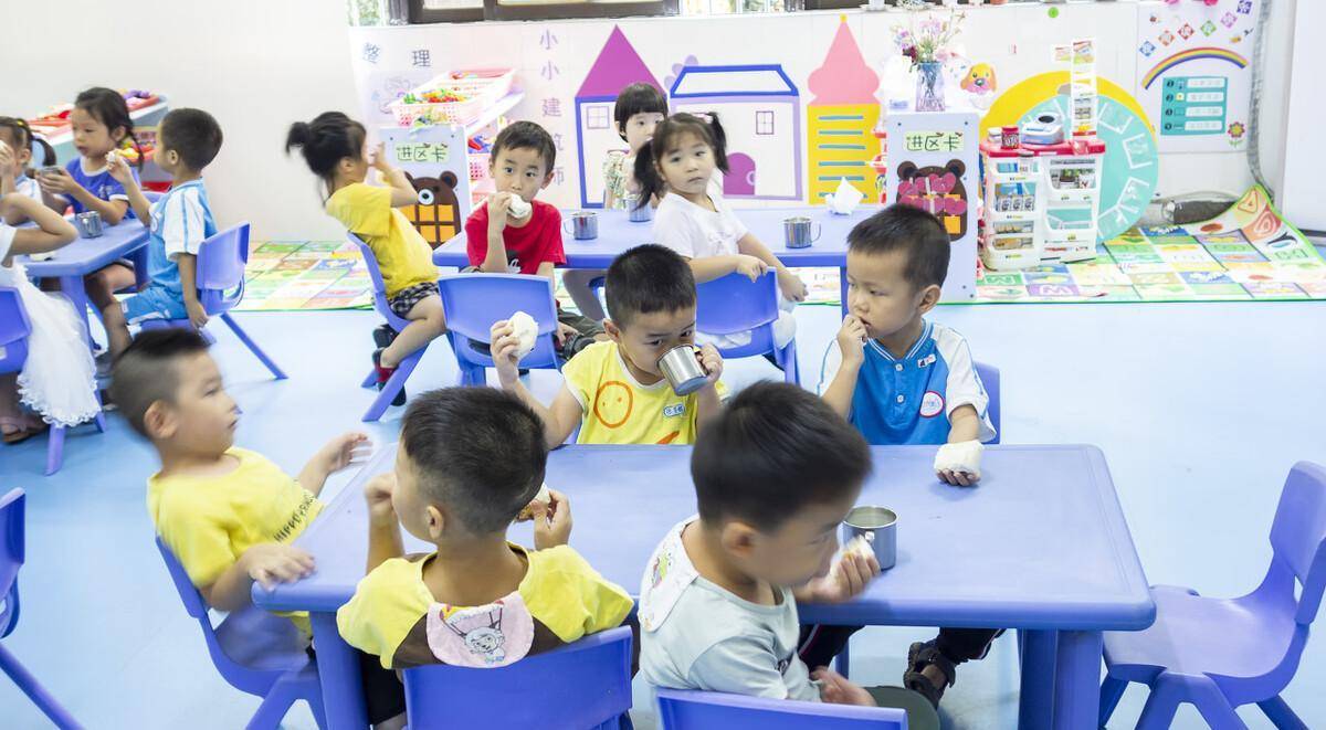 幼儿园选择公开云电竞立还是私立？过来人告诉你真相