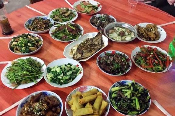 春节准备了18道菜做团年饭都是家乡风味的菜品米乐M6