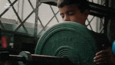 �Ƹ�����4�β��룬33��ȡ�ý��ƣ�ĥ��12���ջ�ʤ��