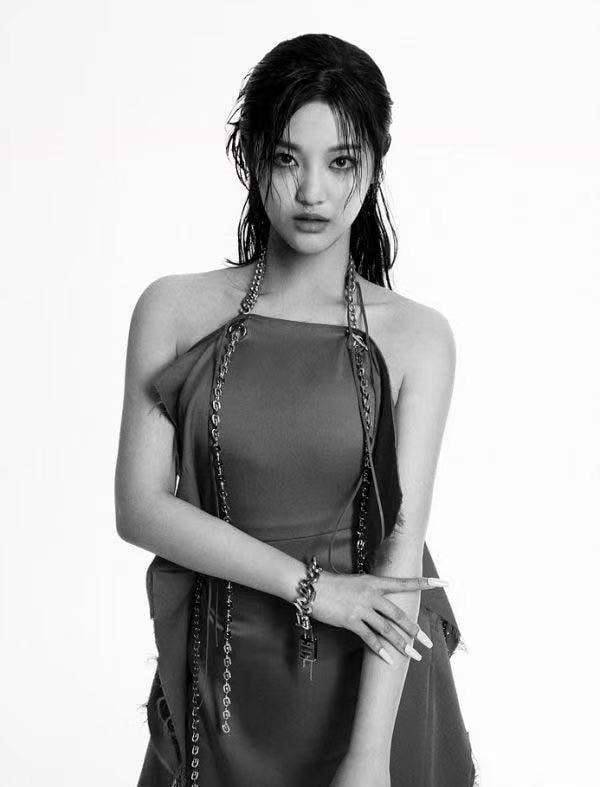 ����4���£�aespa�ߵ���������Ʒ���ԣ��ɸ���BLACKPINK ...