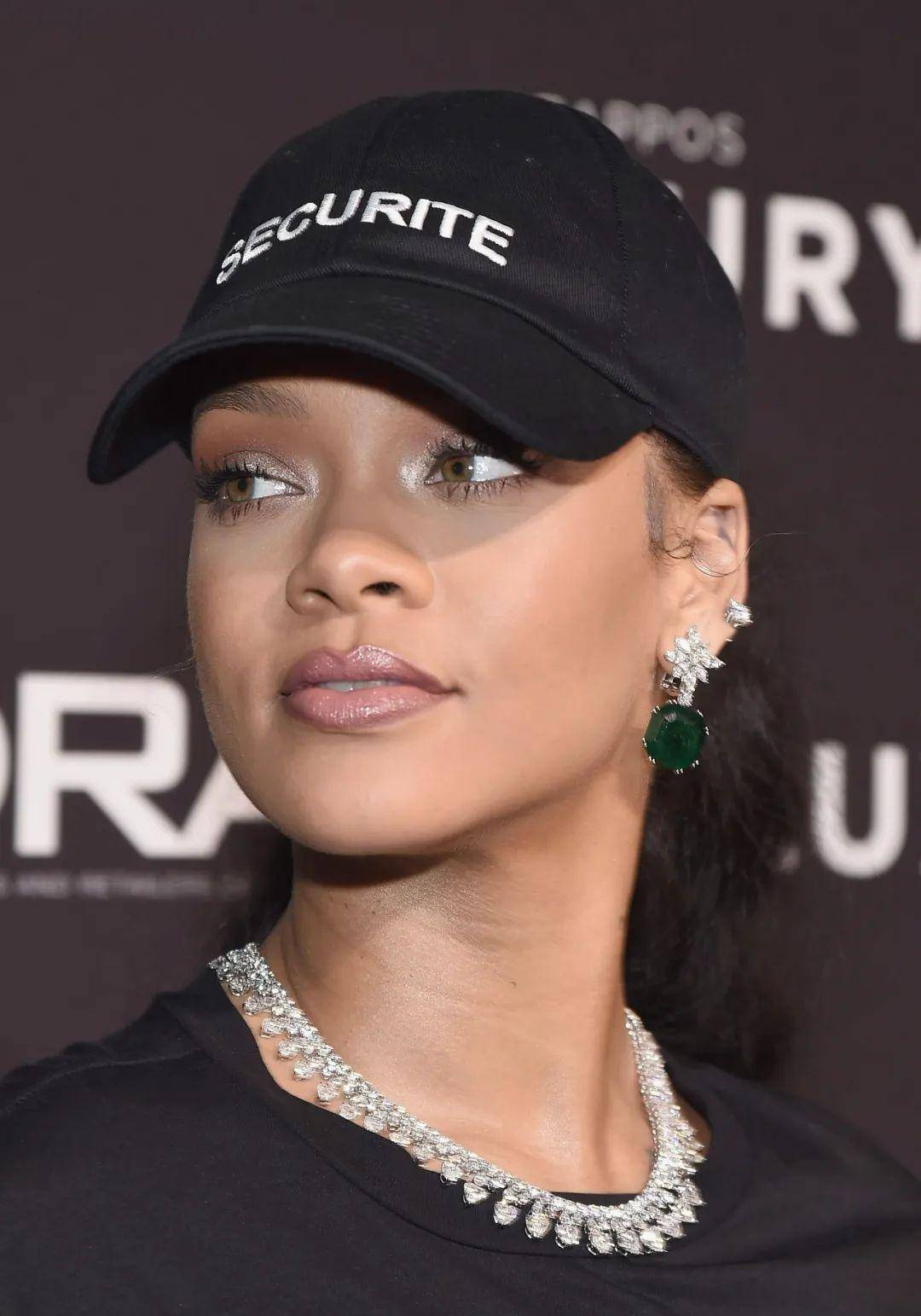 �ٹ���ͦ�жǳ����𱬣�����������ɳ���������