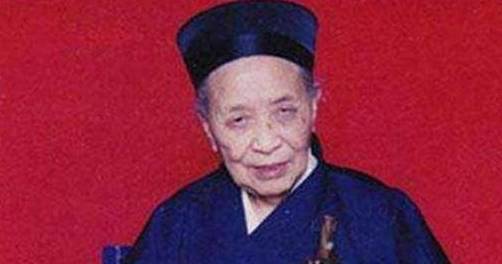 武当第一女道长，留下3字遗言成仙而去，临末前竟返老还童