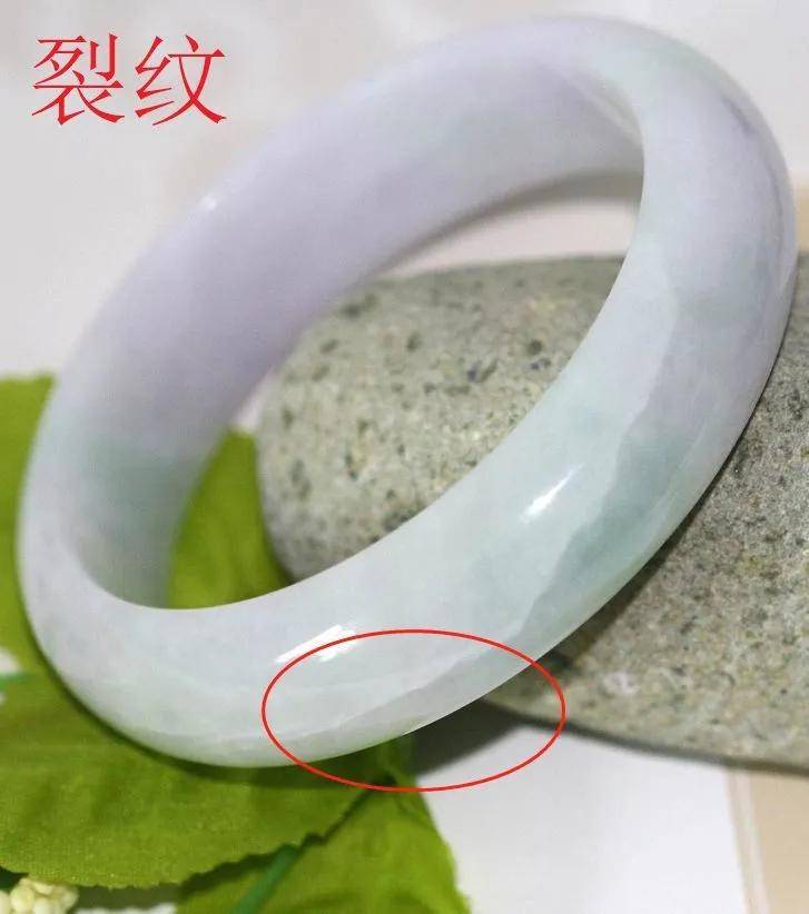 原創(chuàng)有紋裂的翡翠，究竟能不能買呢？